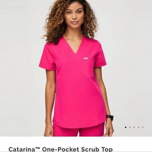 FIGs shocking pink scrub set (top and bottom) size large